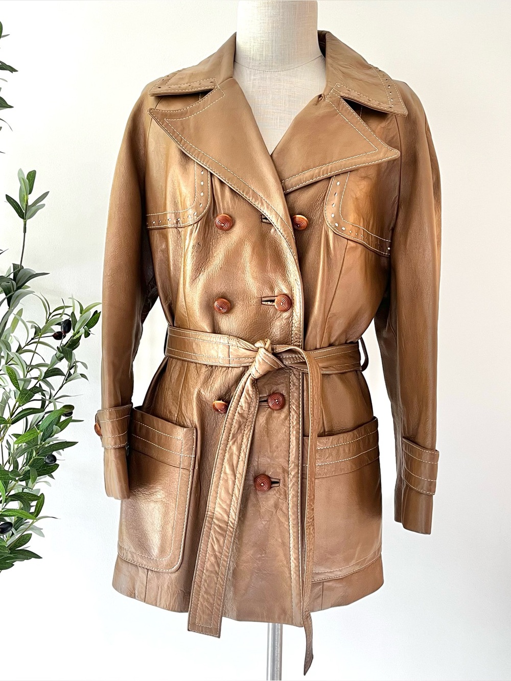 Vintage Classic Cognac Tan Genuine Leather Trench Coat with Belt